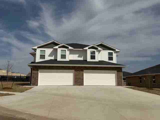 Arman Dr - Photo 3 of 31