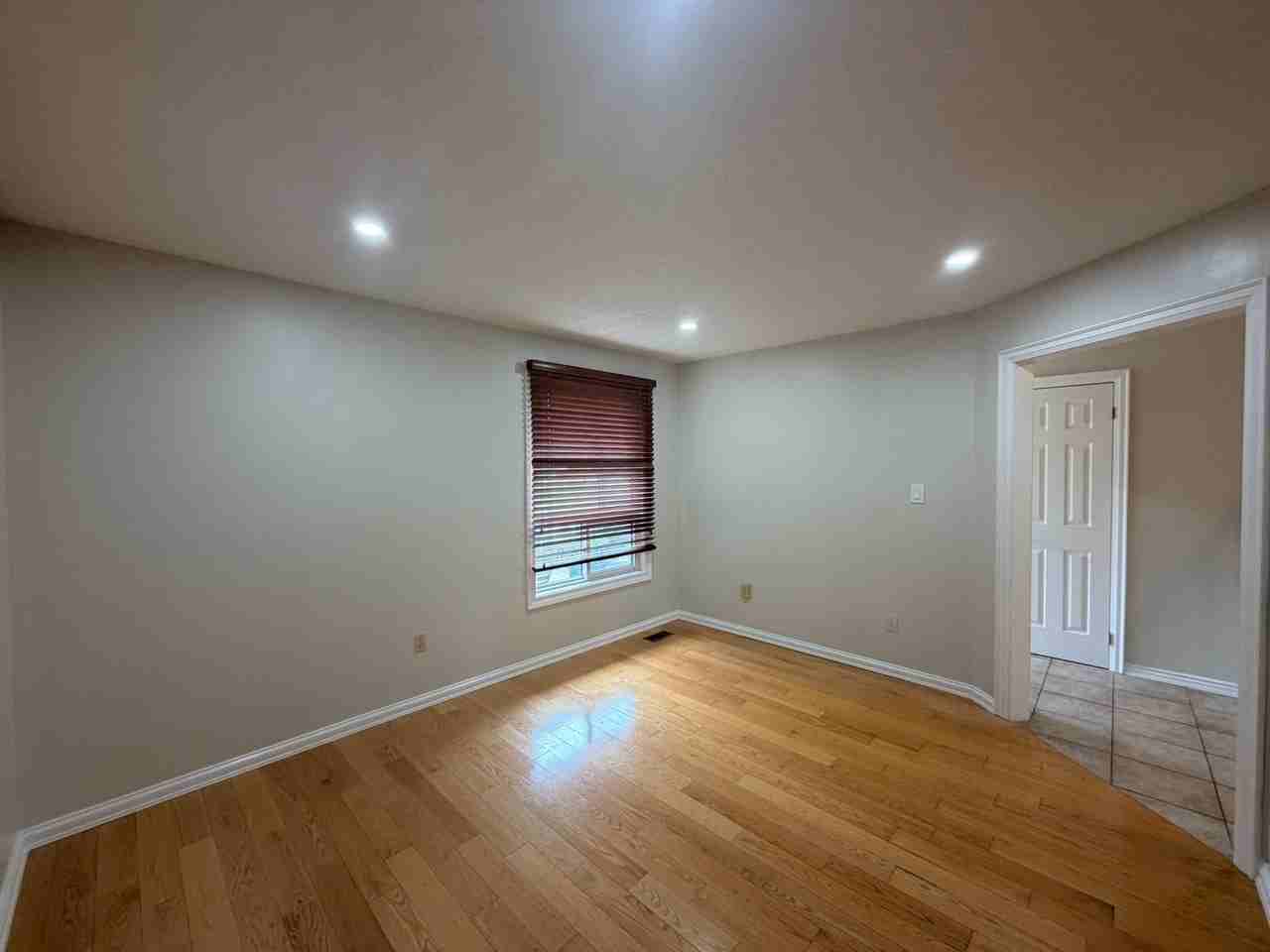 65 Hewitt Cres #MAIN - Photo 5 of 18