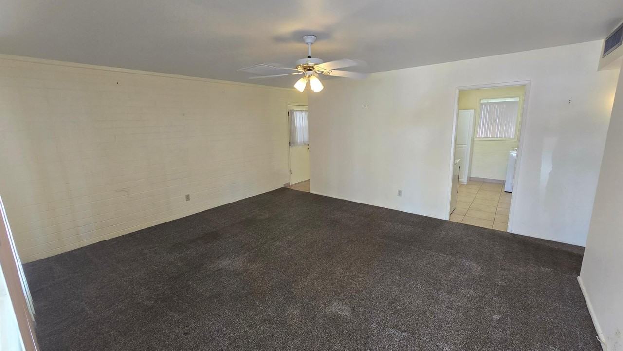 10806 N 110th Dr - Photo 3 of 22