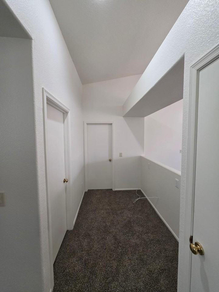 2486 E Winchester Pl - Photo 7 of 27