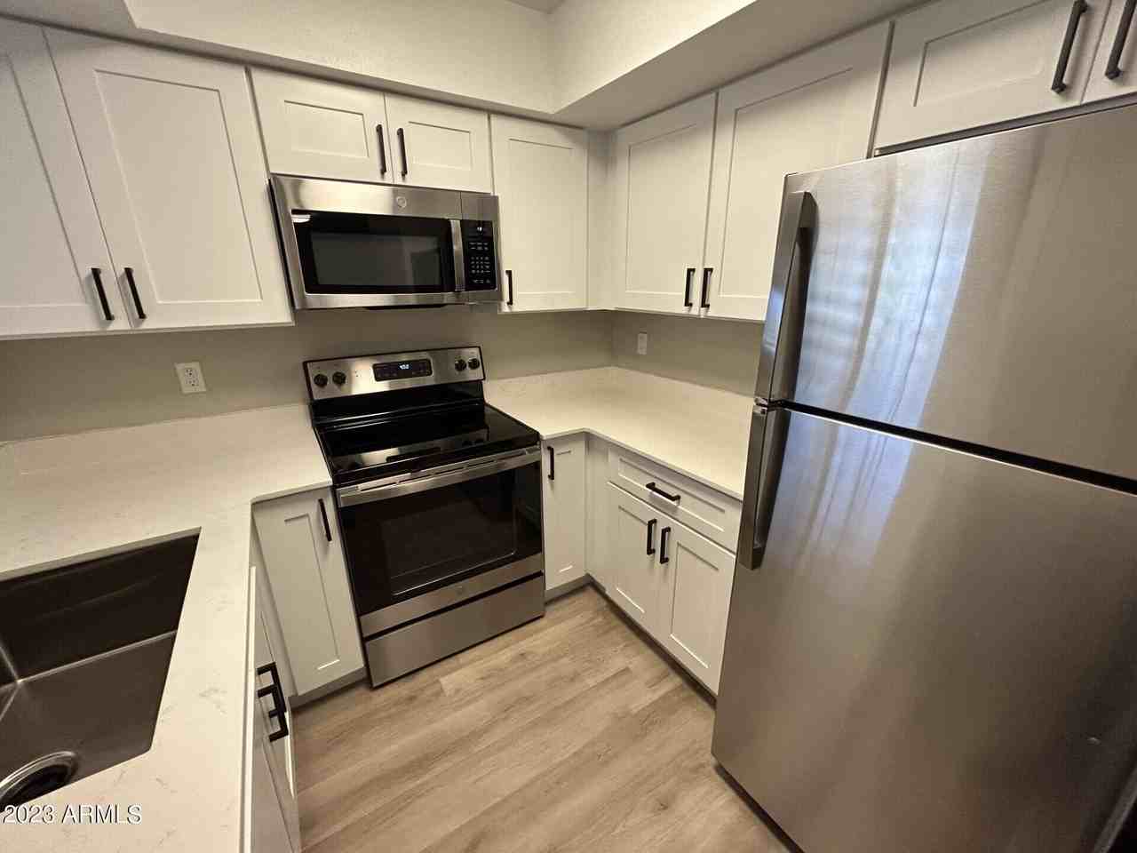 8550 E Mcdowell Rd #2 - Photo 3 of 11