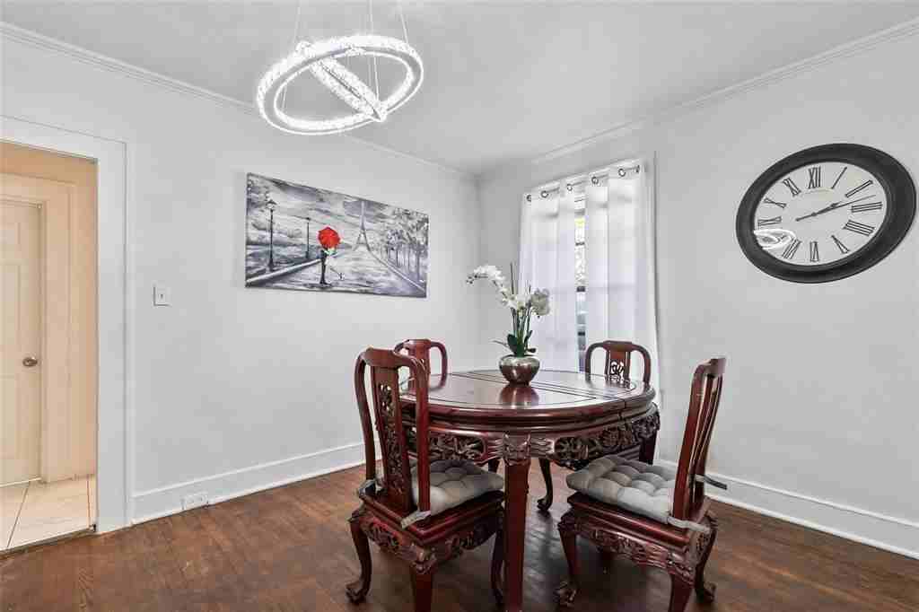 201 E 12th St #203 - Photo 4 of 14
