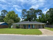 218 Alverado Dr - Photo 1 of 1