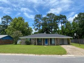218 Alverado Dr - Photo 1 of 1