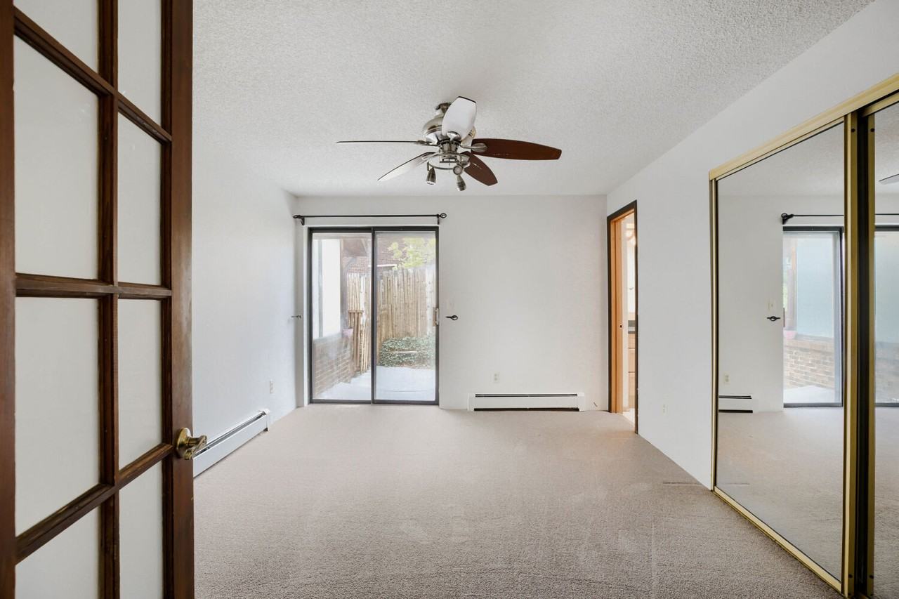 711 20th St - Photo 4 of 16
