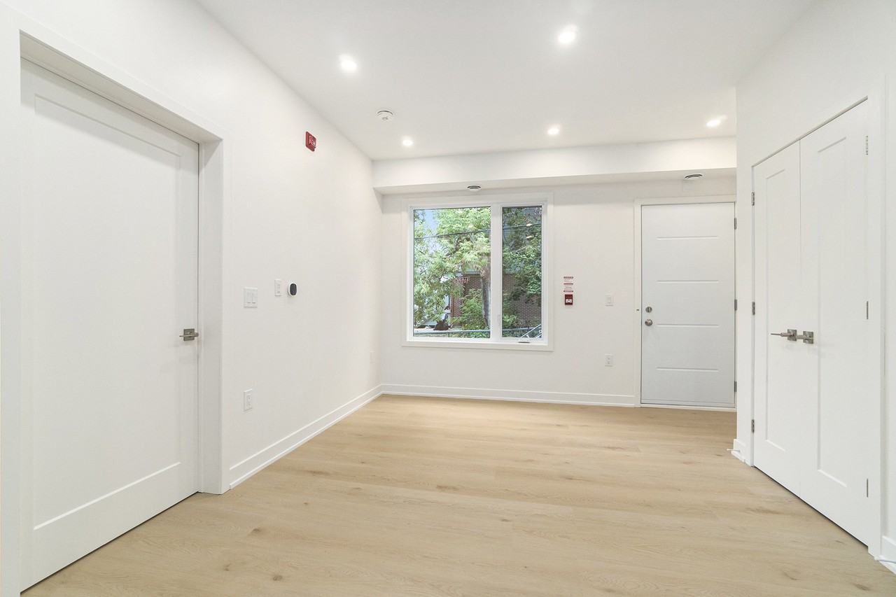 373 Iberville st - Photo 6 of 11