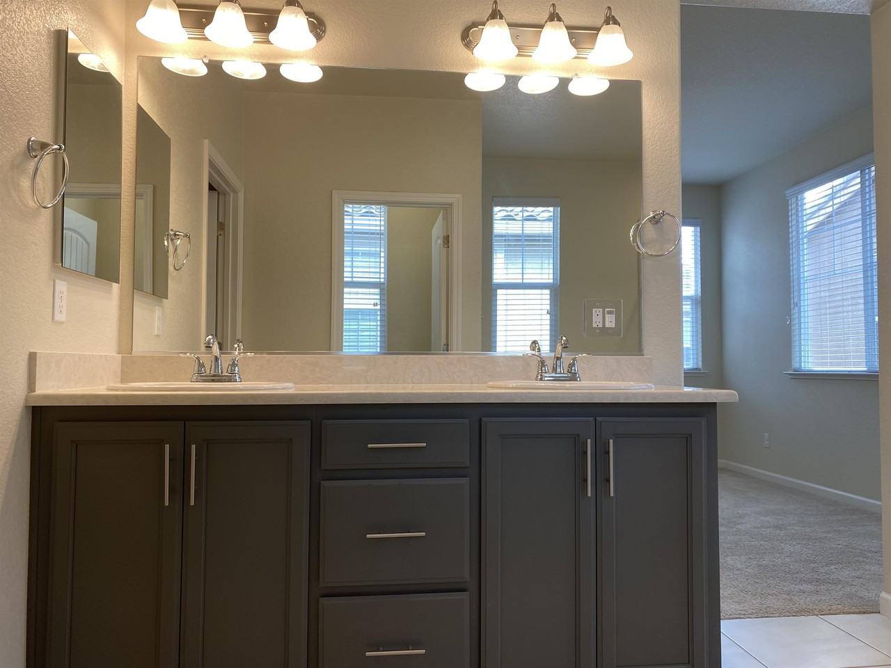 3925 Lookout Dr - Photo 7 of 50