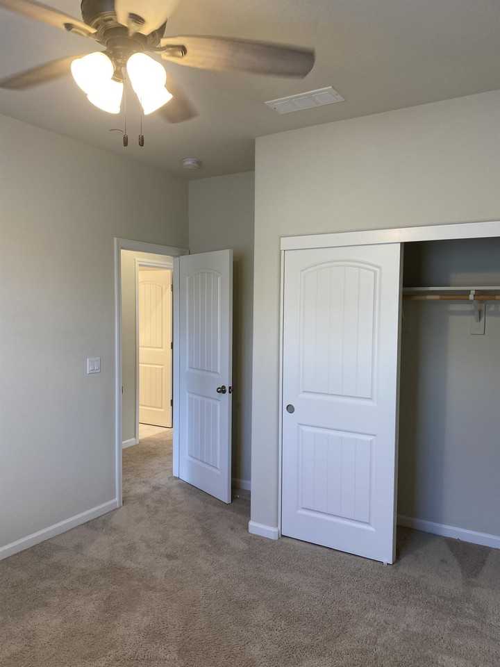 3925 Lookout Dr - Photo 4 of 50