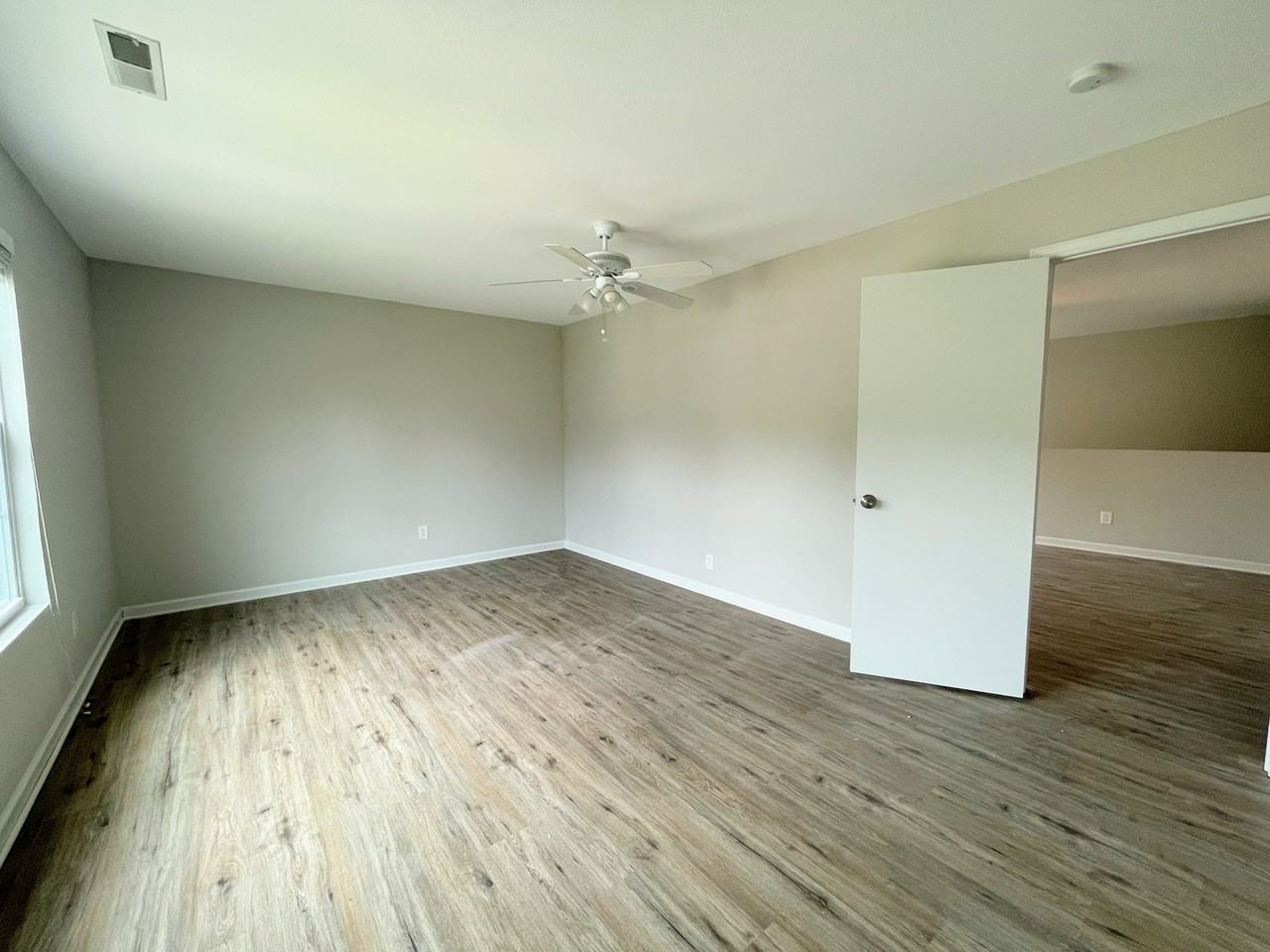 30003 Westfield Drive - Photo 6 of 33