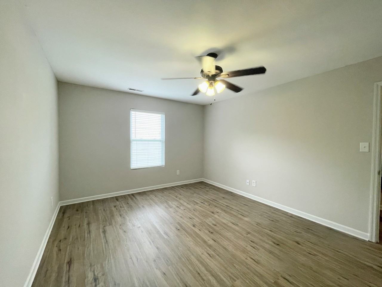 30003 Westfield Drive - Photo 2 of 33