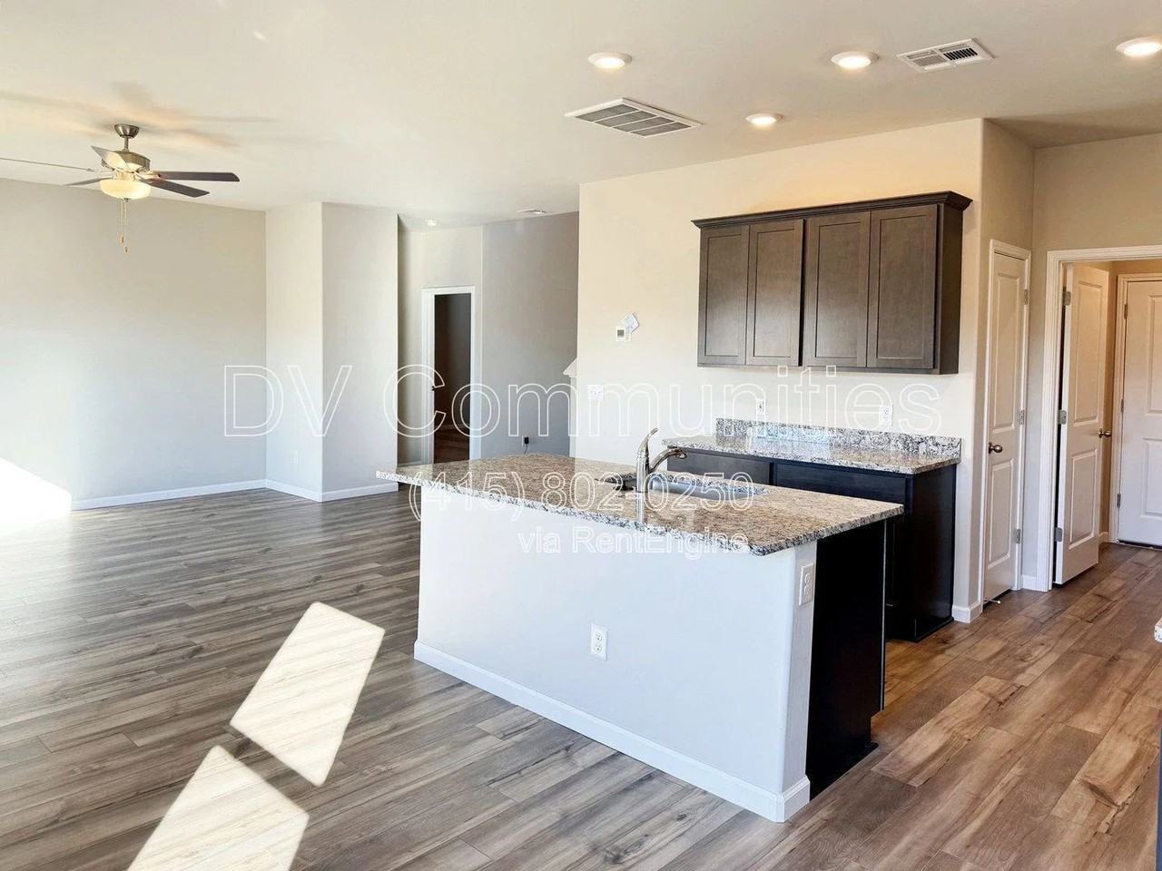 1712 Amaranth Ln - Photo 5 of 17