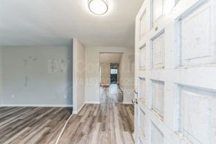 700 Meadowglen Dr - Photo 1 of 1