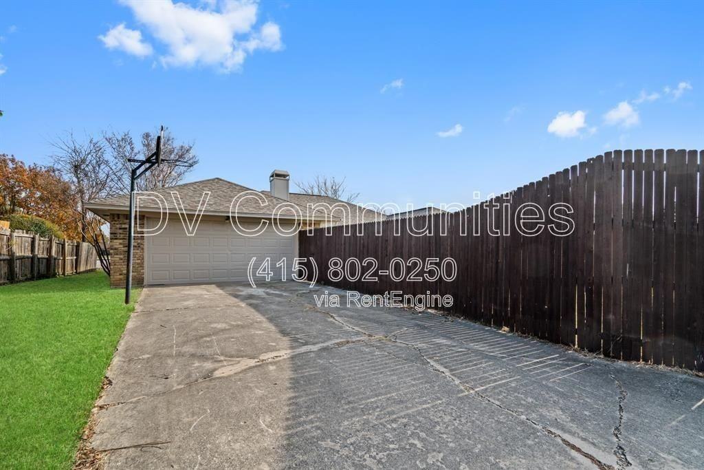 1614 N Valley Pkwy - Photo 3 of 15
