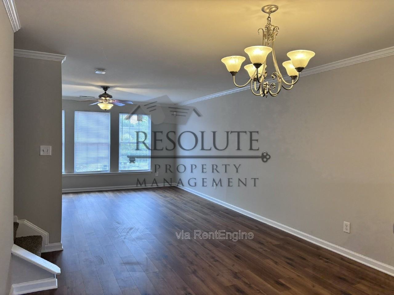 9804 Grettle Ct - Photo 6 of 13