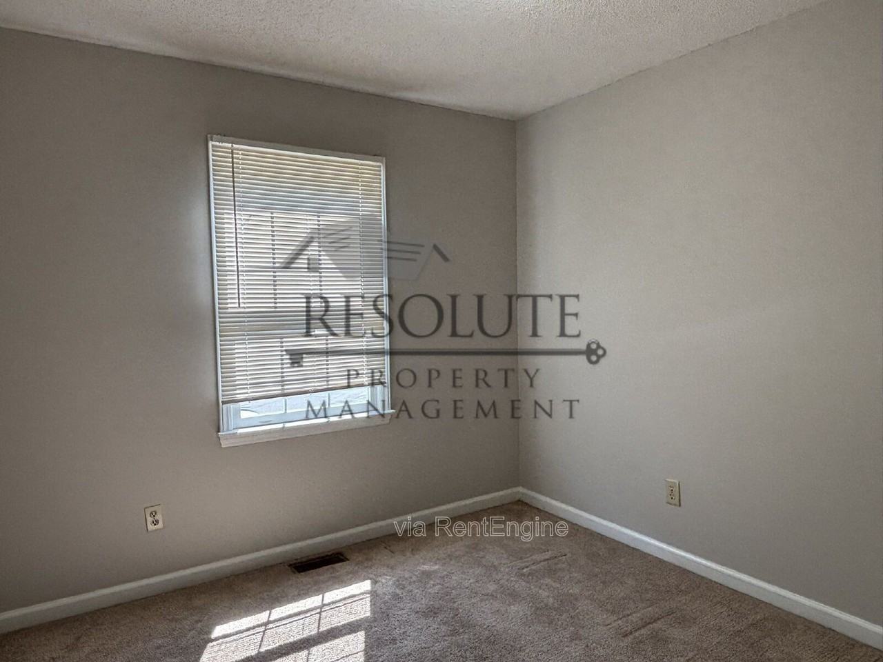 817 Dalewood Dr - Photo 6 of 7