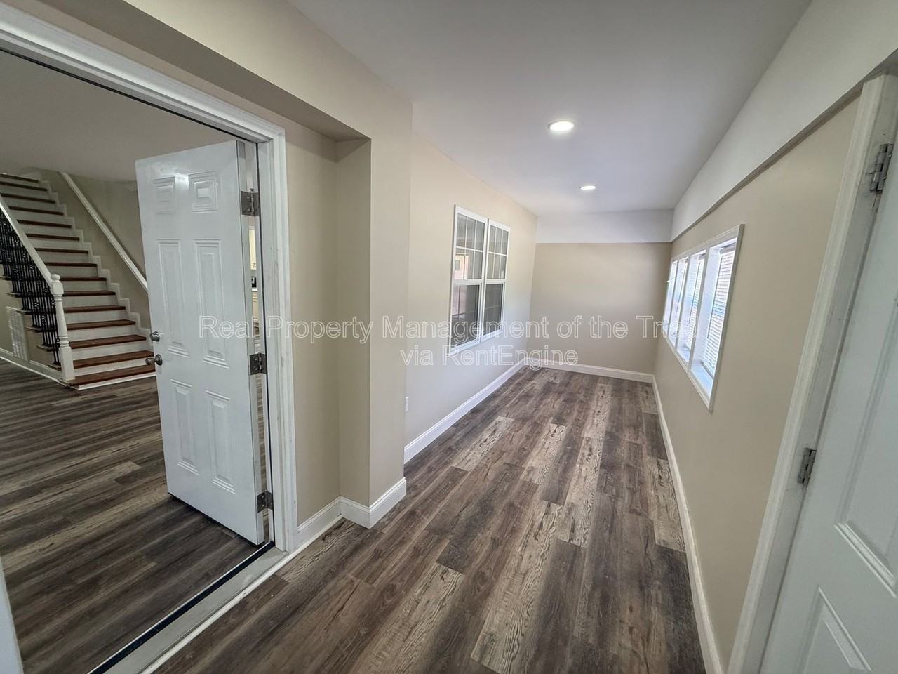 1226 Hoover Ave - Photo 2 of 32