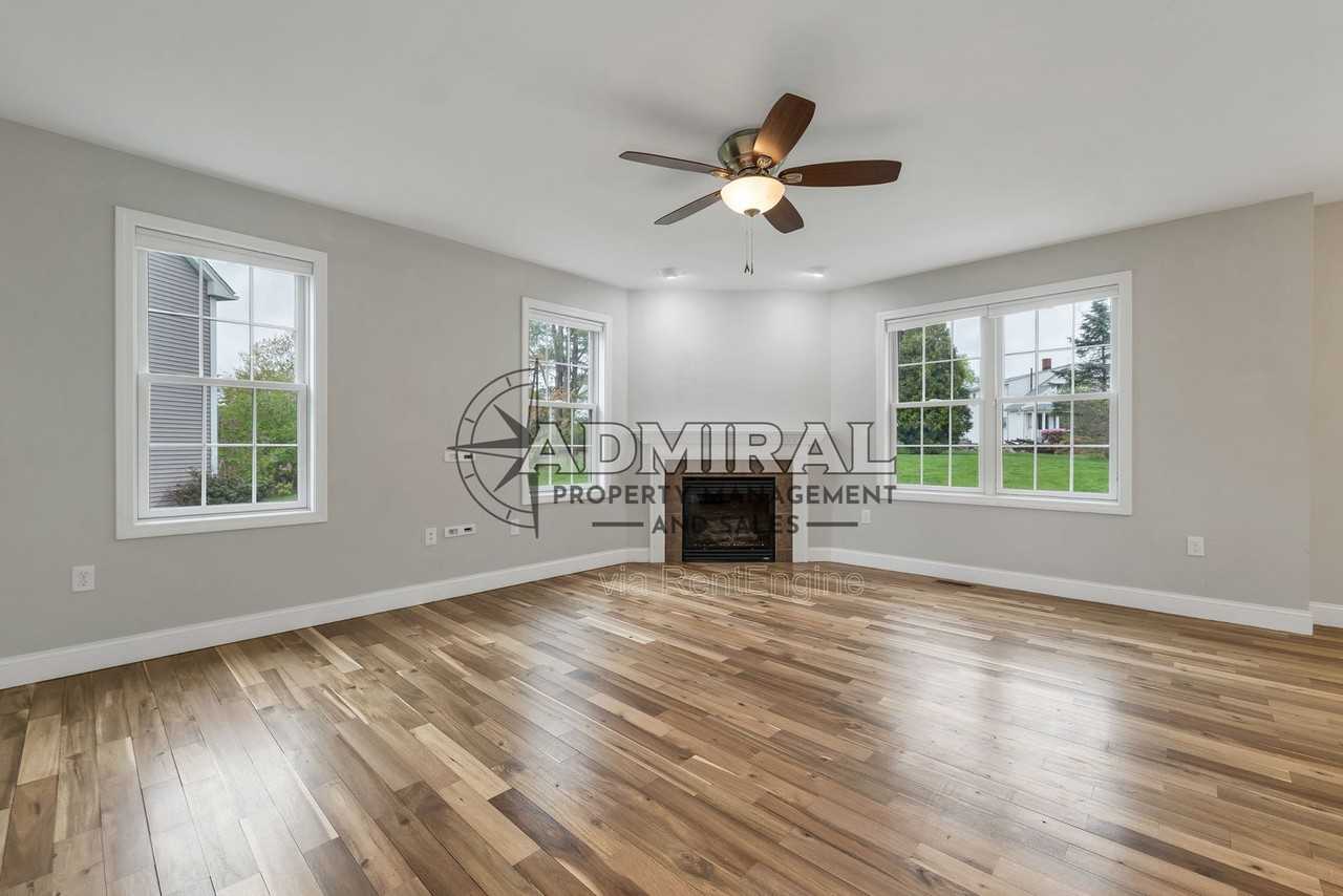 21 Village Dr - Photo 3 of 32