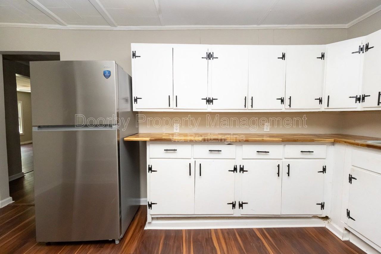 207 Napier St #1 - Photo 4 of 21