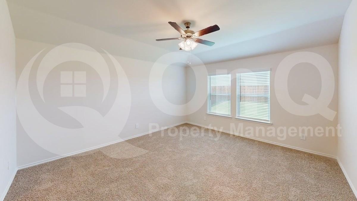 504 Saddle Blanket Dr - Photo 7 of 14