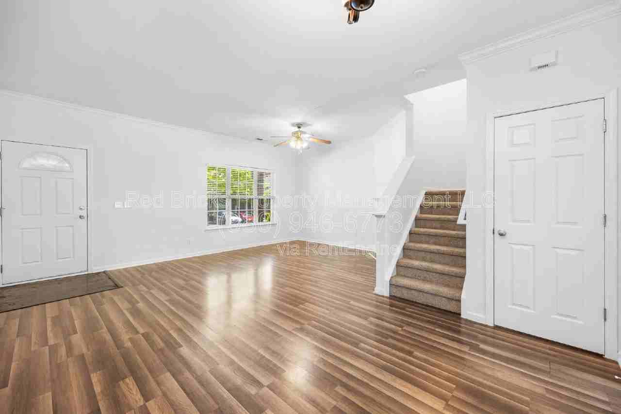 3053 Summerfield Ridge Ln - Photo 4 of 20