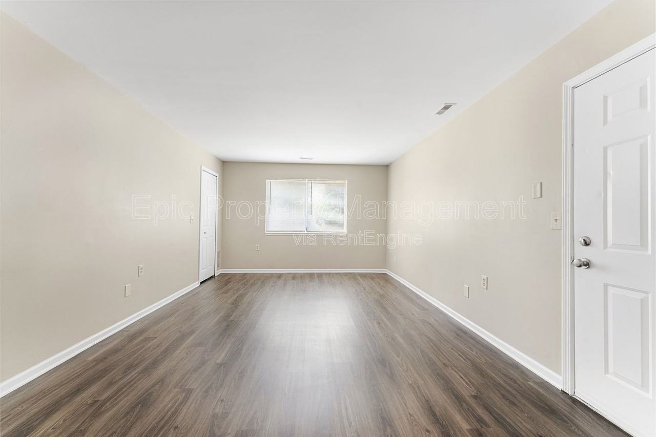 2700 6th St #305A - Photo 6 of 11