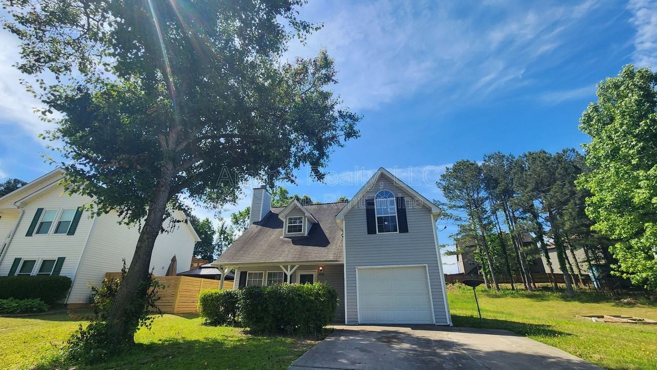 7336 Bramble Oak Dr - Photo 2 of 17