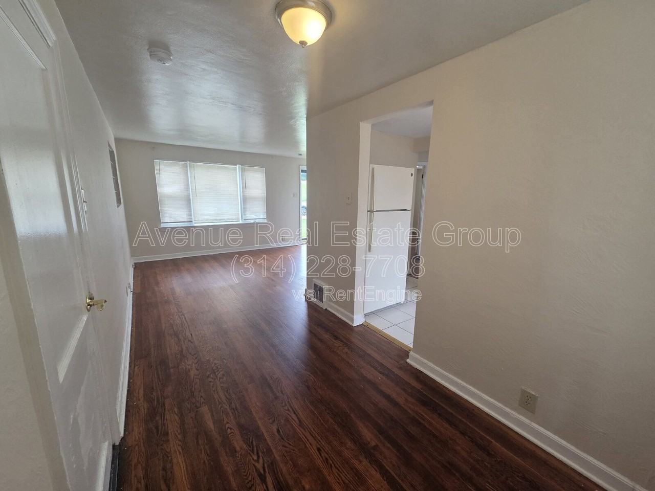 7148 Lillian Ave - Photo 3 of 10