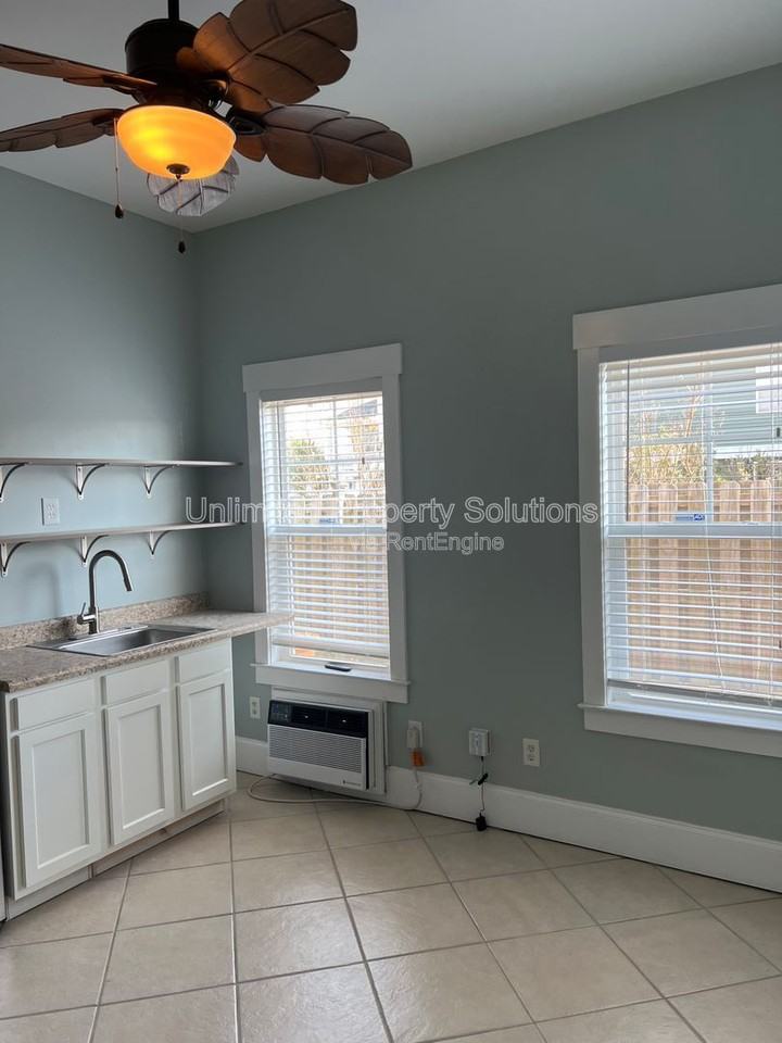 700 Ocean Blvd #1 - Photo 5 of 20