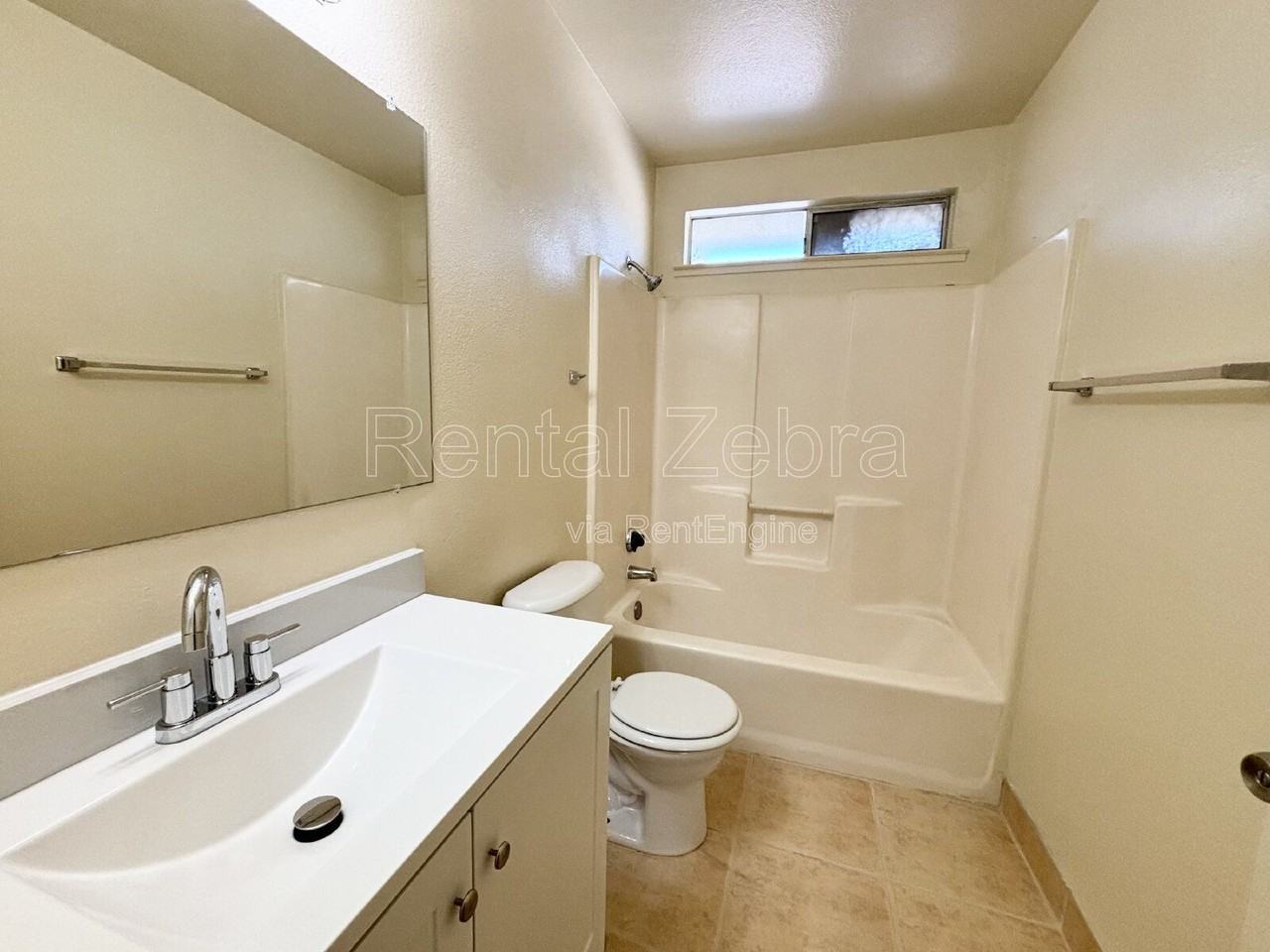 563 W 12th St #561 - Photo 7 of 11