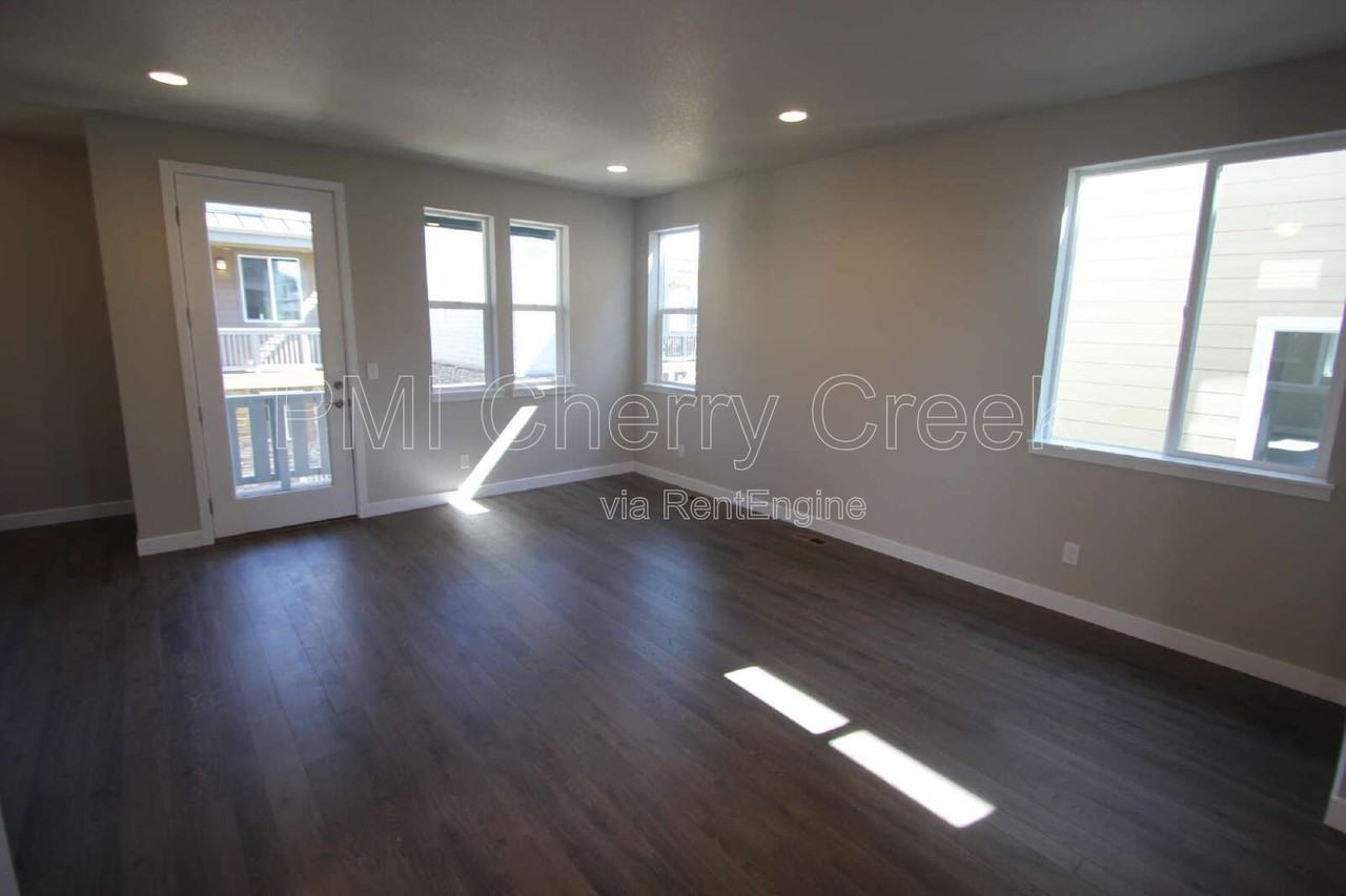2406 S Troy Ct - Photo 6 of 50