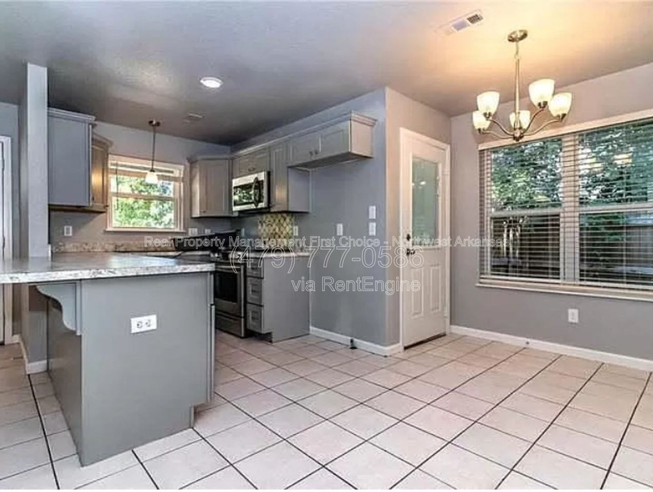 581 W Moan Pl - Photo 4 of 16