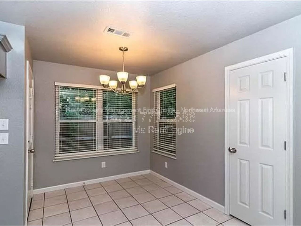 581 W Moan Pl - Photo 5 of 16