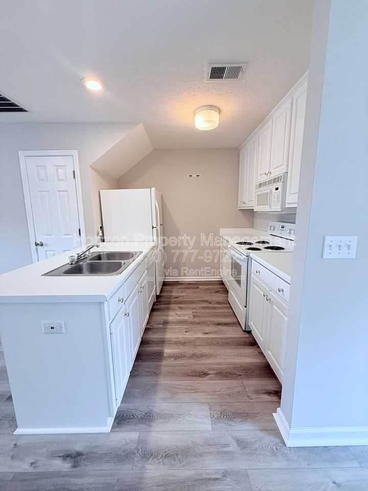 2816 Florence Dr - Photo 4 of 15