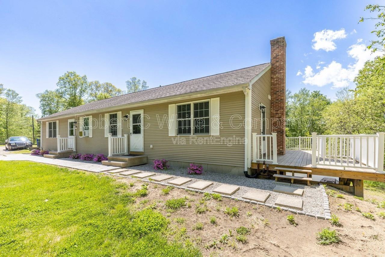 94 Quiet Woods Rd #A2 - Photo 5 of 21