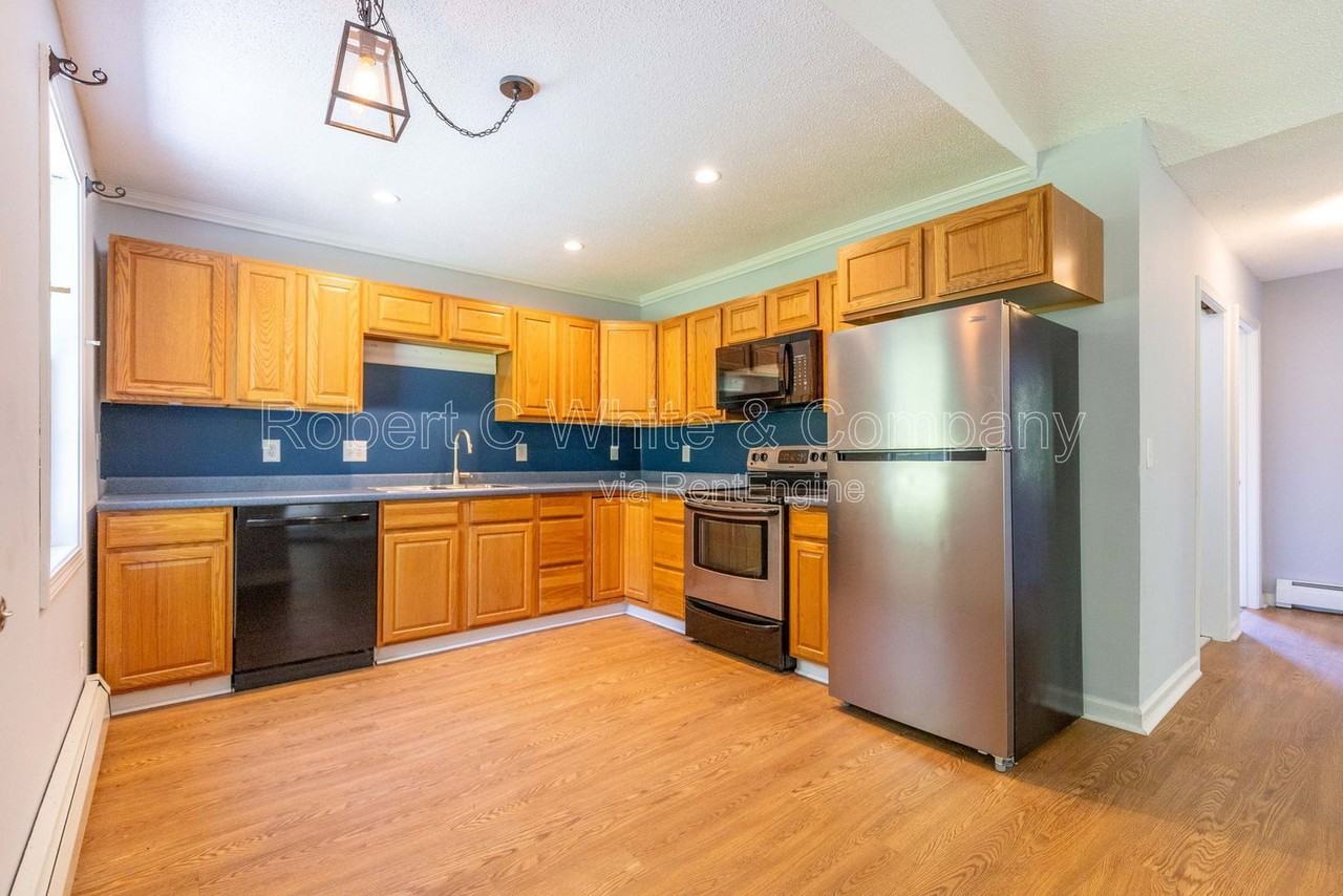 94 Quiet Woods Rd #A2 - Photo 6 of 21