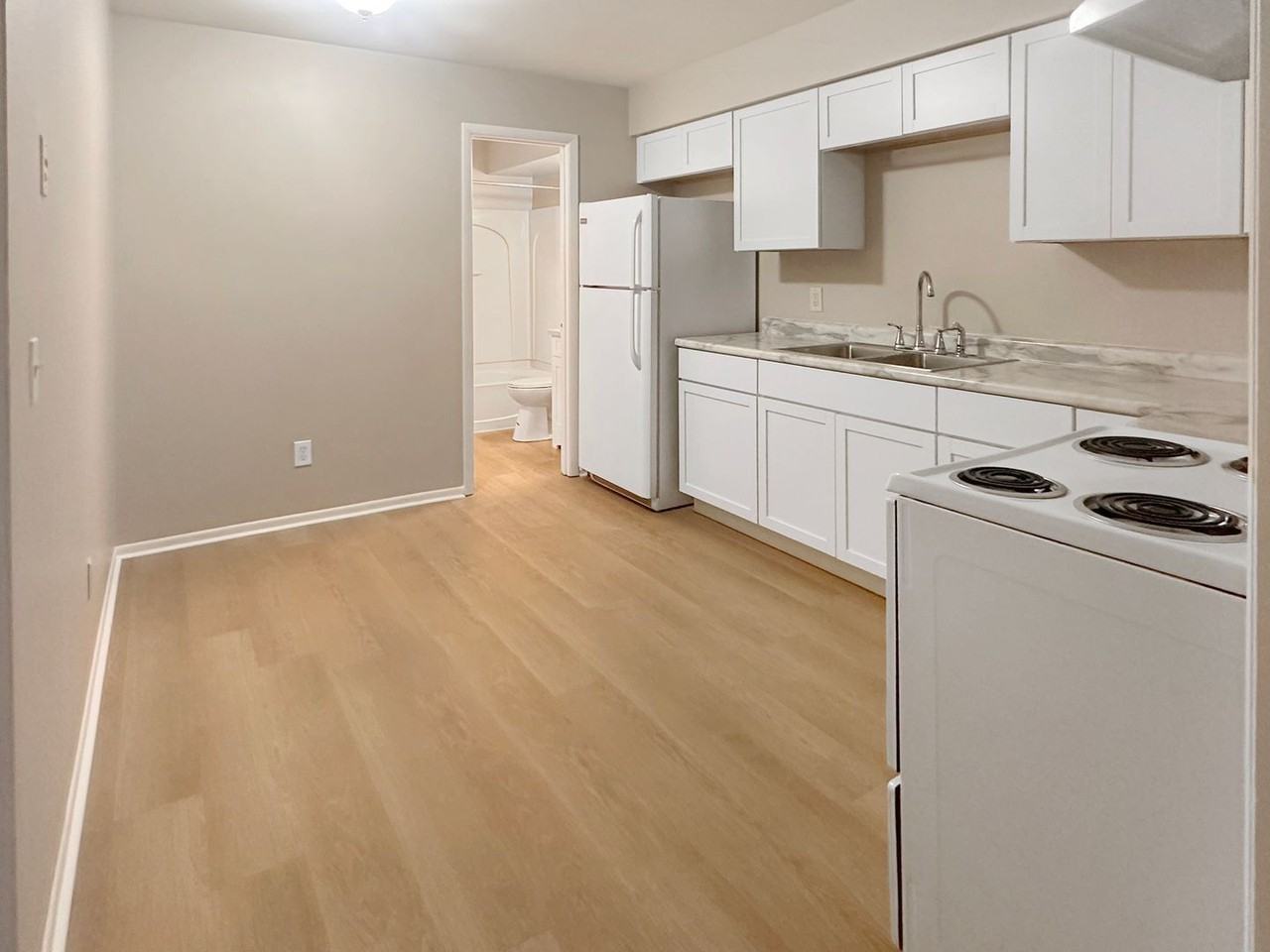 1605 Bacon Ave #12 - Photo 2 of 8