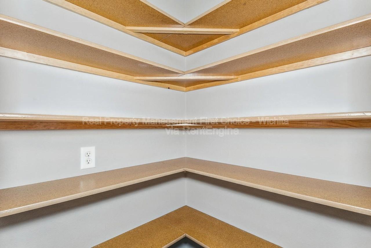 3413 W 45th St S - Photo 6 of 22