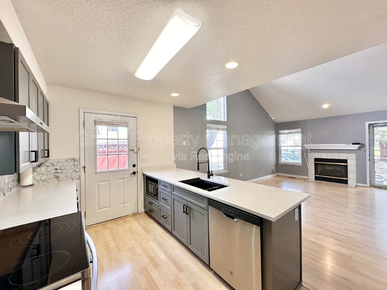12232 Bannock Cir #D - Photo 7 of 20