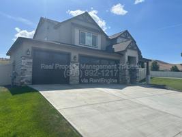 featured image of 671 Hunter St