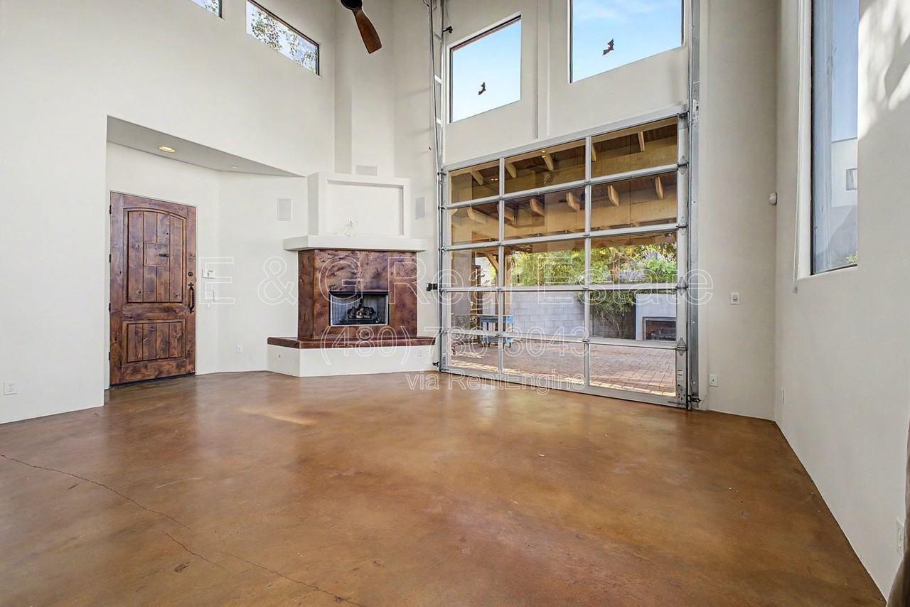 304 S Wilson St - Photo 6 of 50