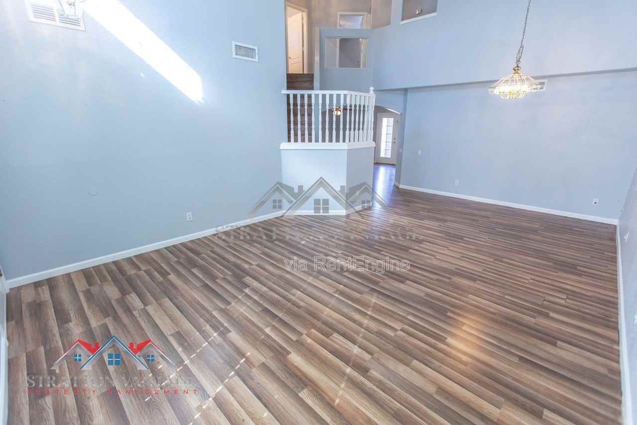 16229 N 10th Ave - Photo 7 of 48