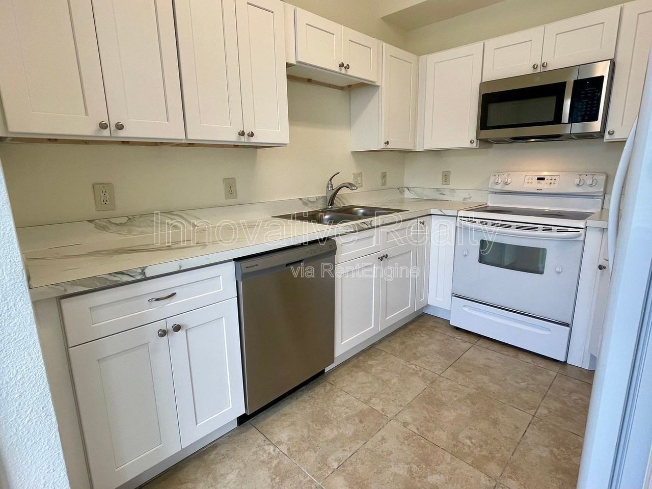 2482 Temple Grove Ln - Photo 4 of 20