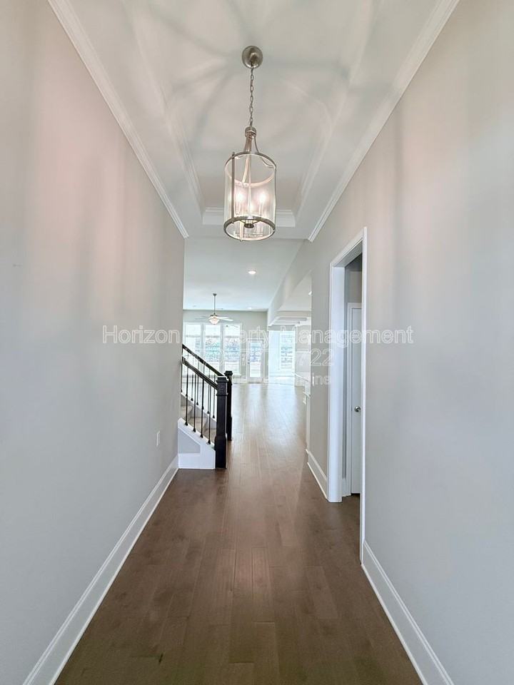 4140 Barleycove Ln - Photo 3 of 29