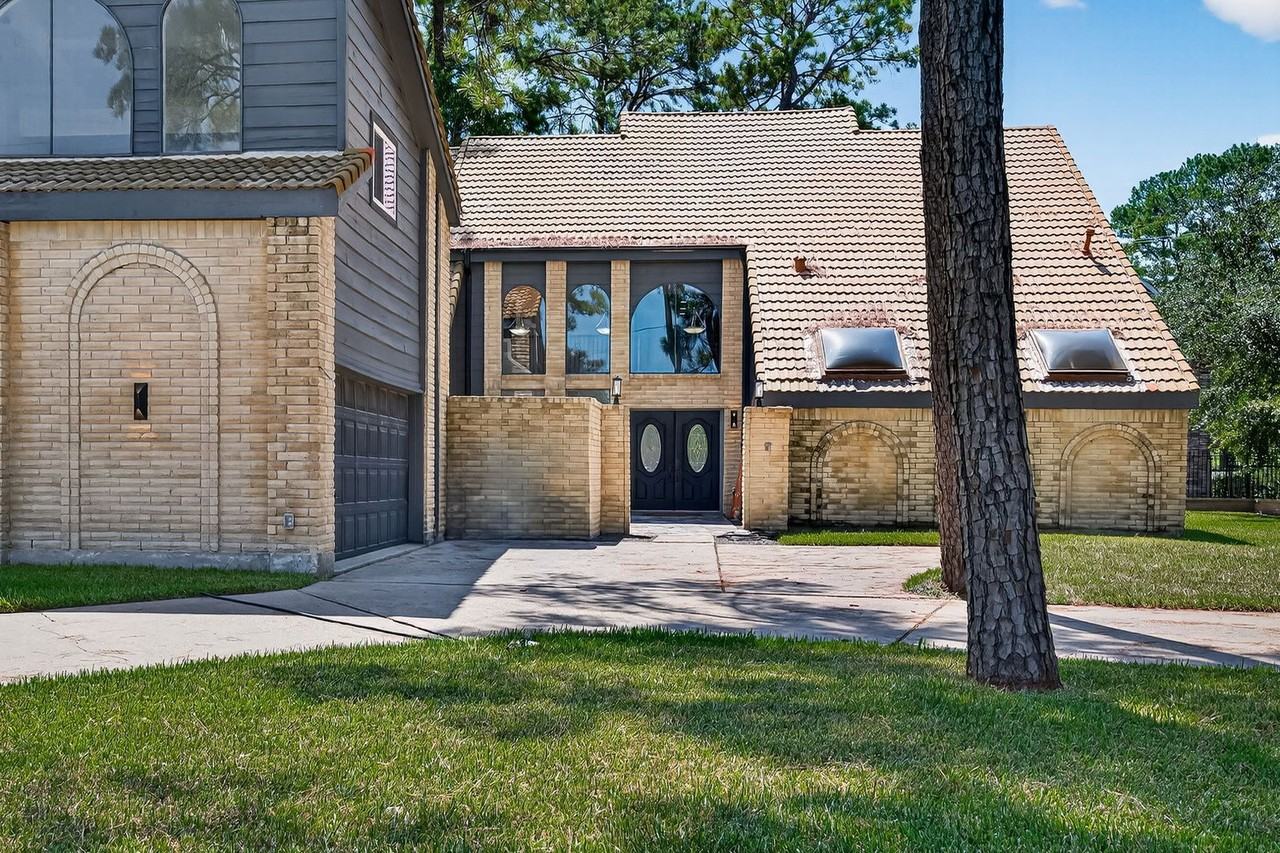 5815 Green Terrace Ln - Photo 2 of 50