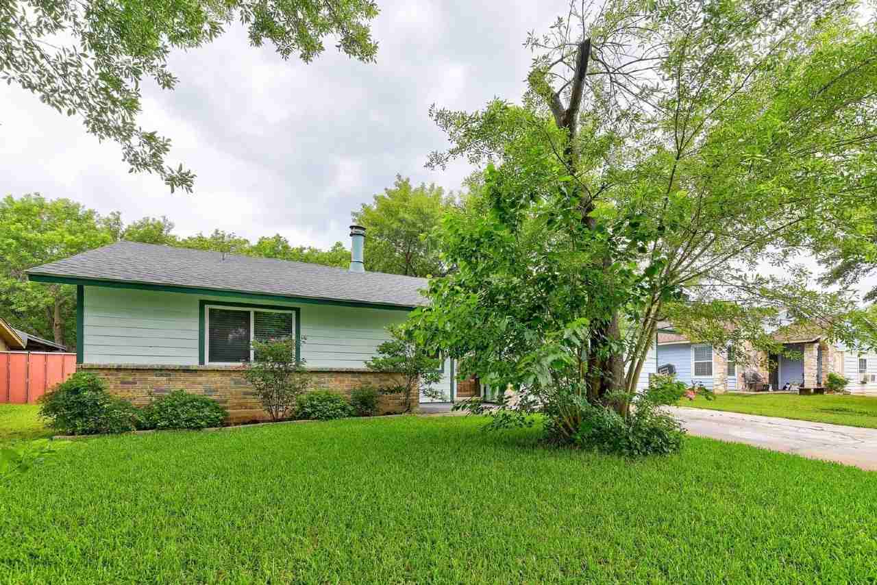5010 Joshua Ct - Photo 2 of 26
