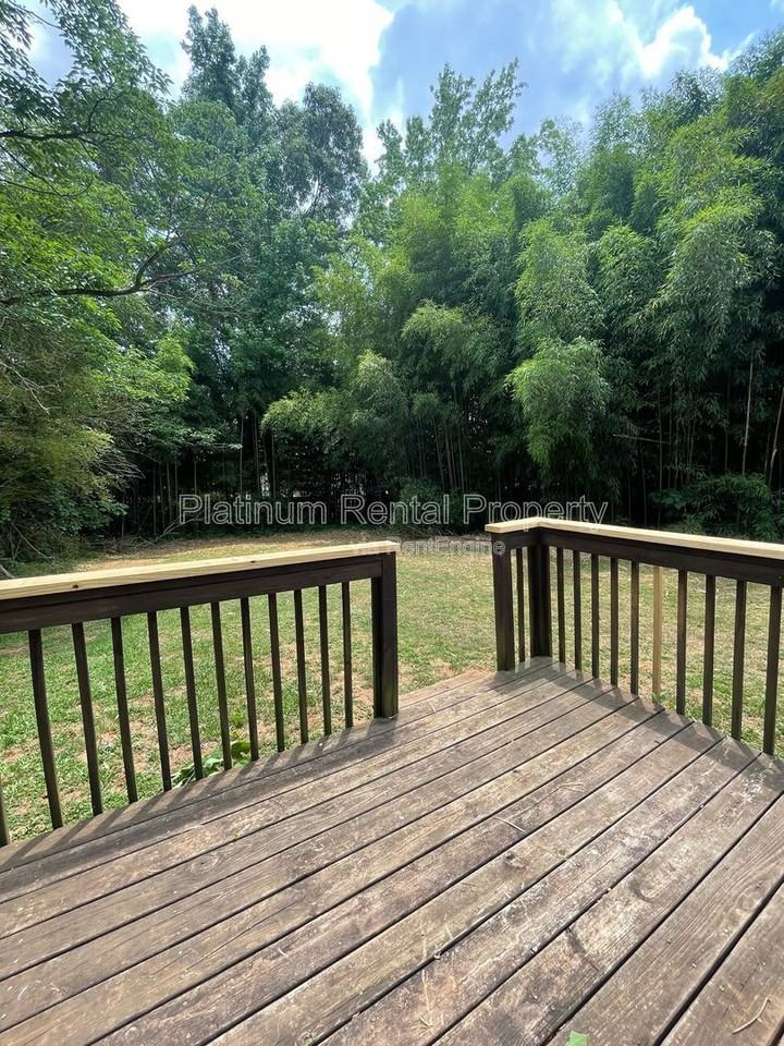 2321 Perkerson Mill Rd - Photo 5 of 27