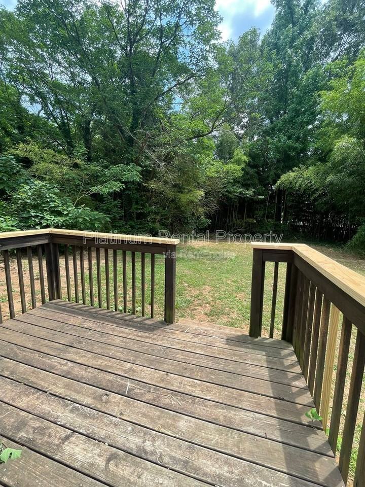 2321 Perkerson Mill Rd - Photo 6 of 27