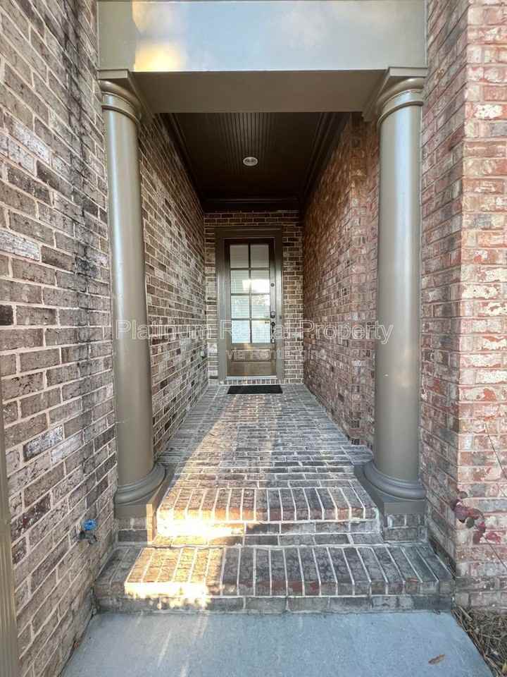 6425 Bennington Bluff Ct #4 - Photo 6 of 33