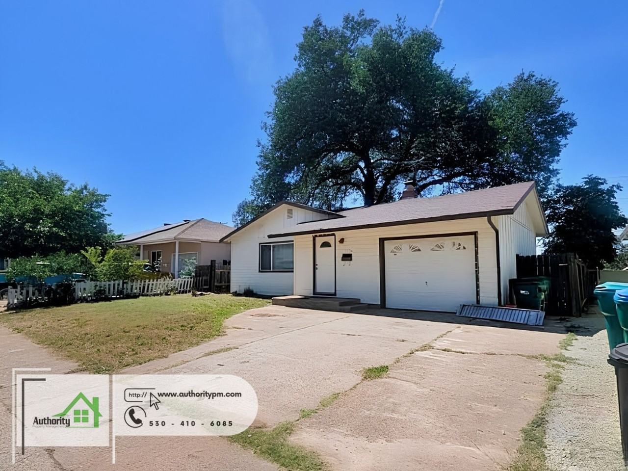 1394 Pinon Ave - Photo 3 of 5