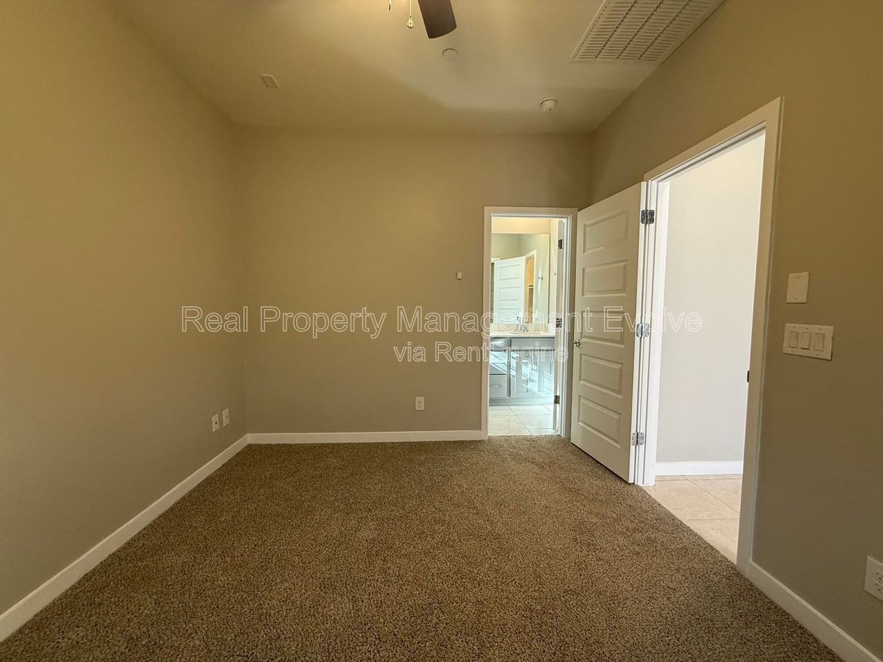 4064 E Pony Ln #101 - Photo 5 of 34